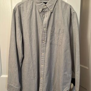 Banana Republic Light Gray Casual Button Down Shirt